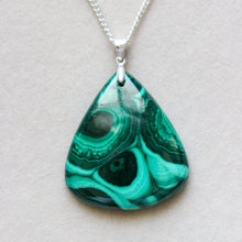 Load image into Gallery viewer, Gorgeous 84 Ct. Malachite Gemstone Necklace