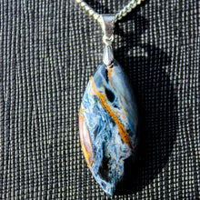 Load image into Gallery viewer, Absolutely Gorgeous AAA Quality 18 Ct. Pietersite Stone Necklace