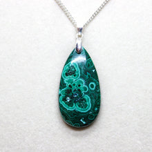 Load image into Gallery viewer, Immaculate 60 Ct. Top Grade Natural Chrysocolla Malachite Pendant Necklace
