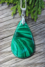 Load image into Gallery viewer, Amazing 66 Ct. Natural Malachite Pear Shape Pendant Necklace
