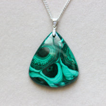 Load image into Gallery viewer, Gorgeous 84 Ct. Malachite Gemstone Necklace