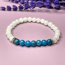 Load image into Gallery viewer, Inspiration & Intuition - Apatite & Moonstone 6mm Bead Bracelet