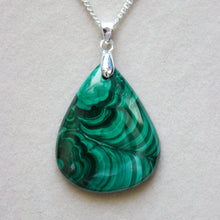 Load image into Gallery viewer, Stunning 64 Ct. Malachite Gemstone Necklace