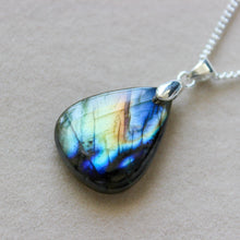 Load image into Gallery viewer, Amazing 23 Ct. Natural Labradorite Pear Shape Gemstone Necklace