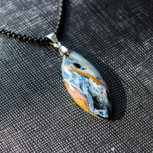Load image into Gallery viewer, Absolutely Gorgeous AAA Quality 18 Ct. Pietersite Stone Necklace