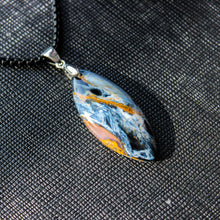 Load image into Gallery viewer, Absolutely Gorgeous AAA Quality 18 Ct. Pietersite Stone Necklace