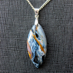 Absolutely Gorgeous AAA Quality 18 Ct. Pietersite Stone Necklace