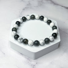 Load image into Gallery viewer, Positive Transformation - Labradorite &amp; Howlite 8mm Bead Bracelet
