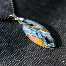 Load image into Gallery viewer, Absolutely Gorgeous AAA Quality 18 Ct. Pietersite Stone Necklace
