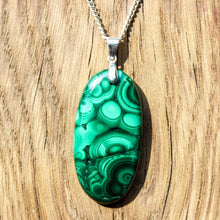 Load image into Gallery viewer, Beautiful 44 Ct. Malachite Gemstone Necklace
