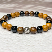 Load image into Gallery viewer, Men&#39;s Om 8mm Bead Bracelet - Onyx, Rosewood &amp; Yew Wood
