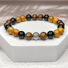 Load image into Gallery viewer, Men&#39;s Om 8mm Bead Bracelet - Onyx, Rosewood &amp; Yew Wood
